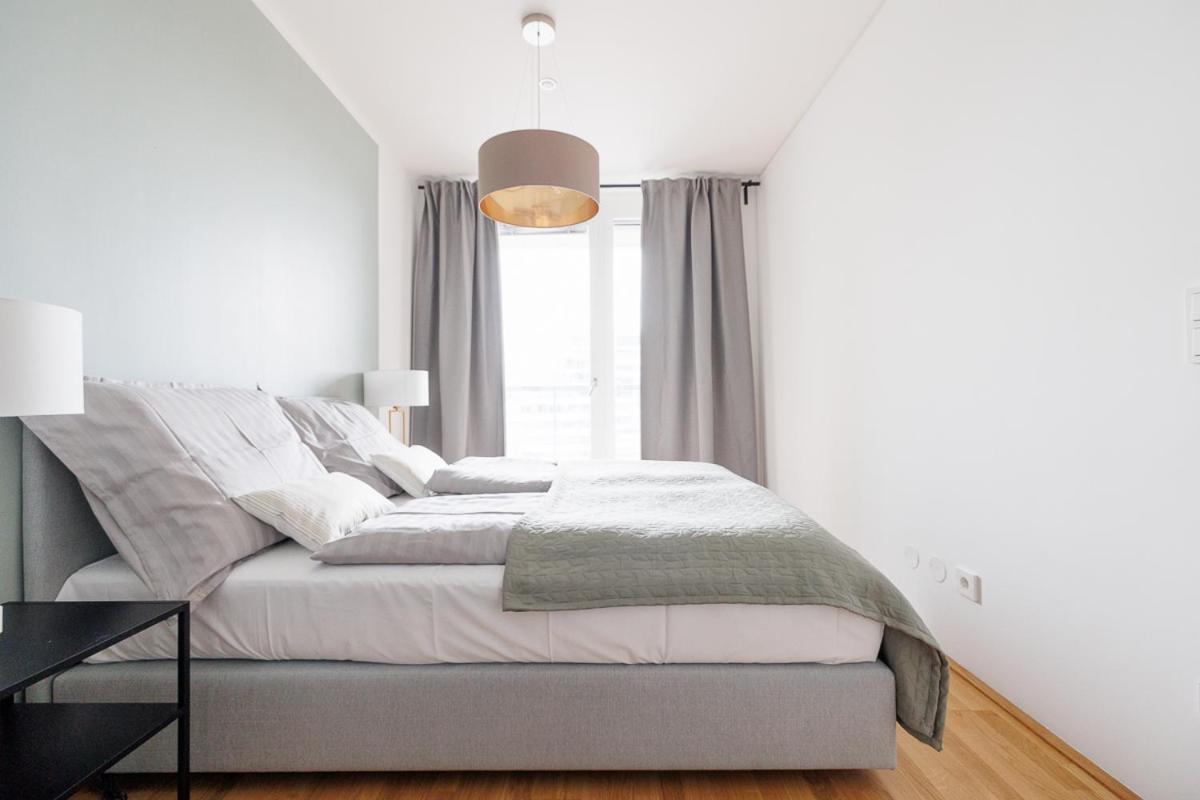 Lovely Apartment In Marina Tower - 10Min To City Center Vienna Exterior photo